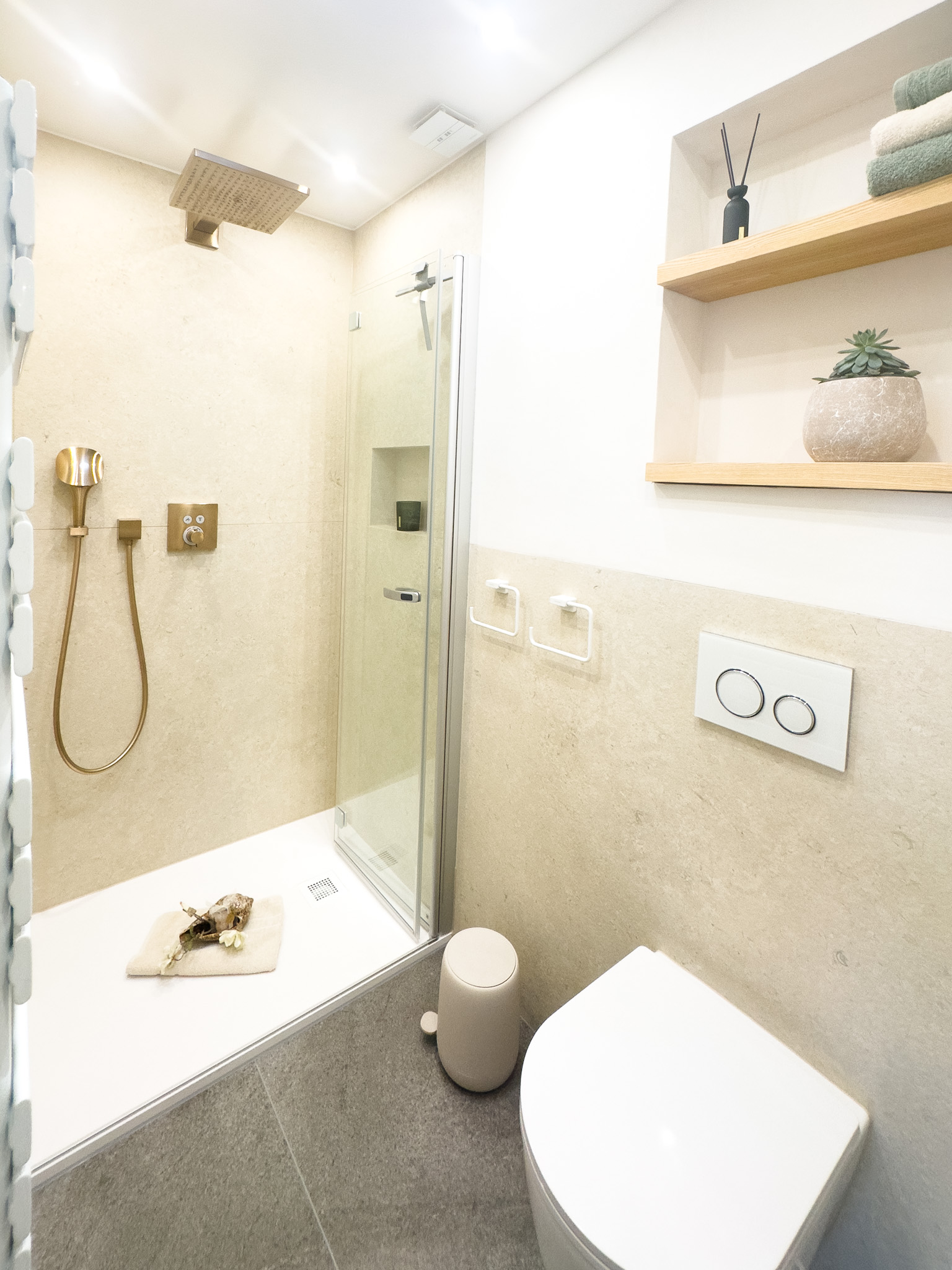 Badezimmer des SweetInn Apartments