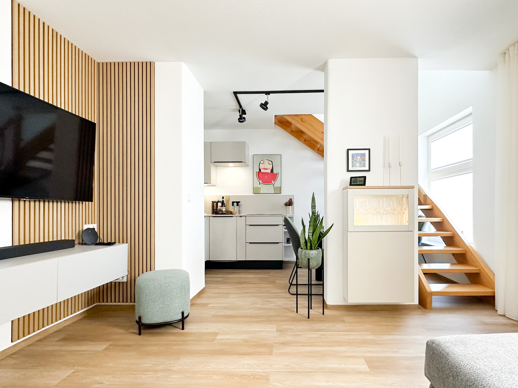 Wohnbereich des SweetInn Ferienapartments